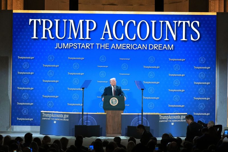 Der US-Präsident machte bei einer Veranstaltung des Finanzministeriums Werbung für die «Trump Accounts»