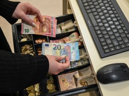 In Deutschland ist der Anteil derjenigen, die besonders häufig bar zahlen, gegen den europaweiten Trend gestiegen. (Symbolbild)